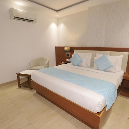 Nh Skye Suites New Delhi Eksteriør billede