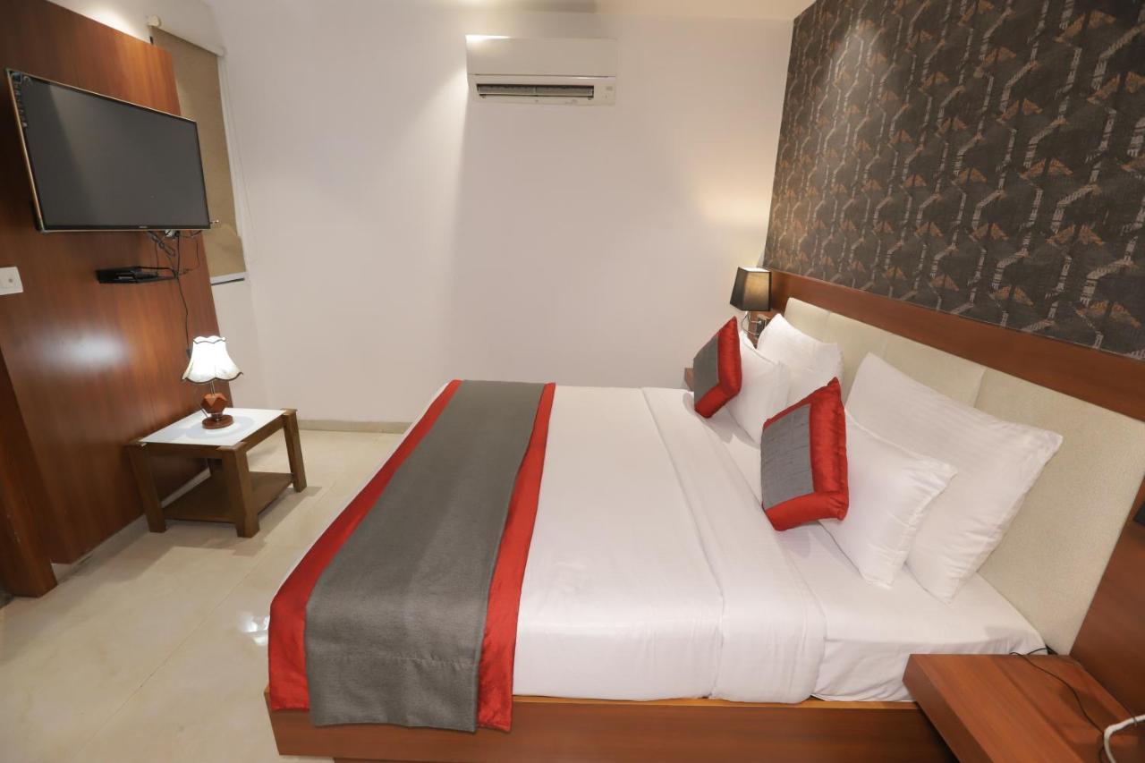 Nh Skye Suites New Delhi Eksteriør billede