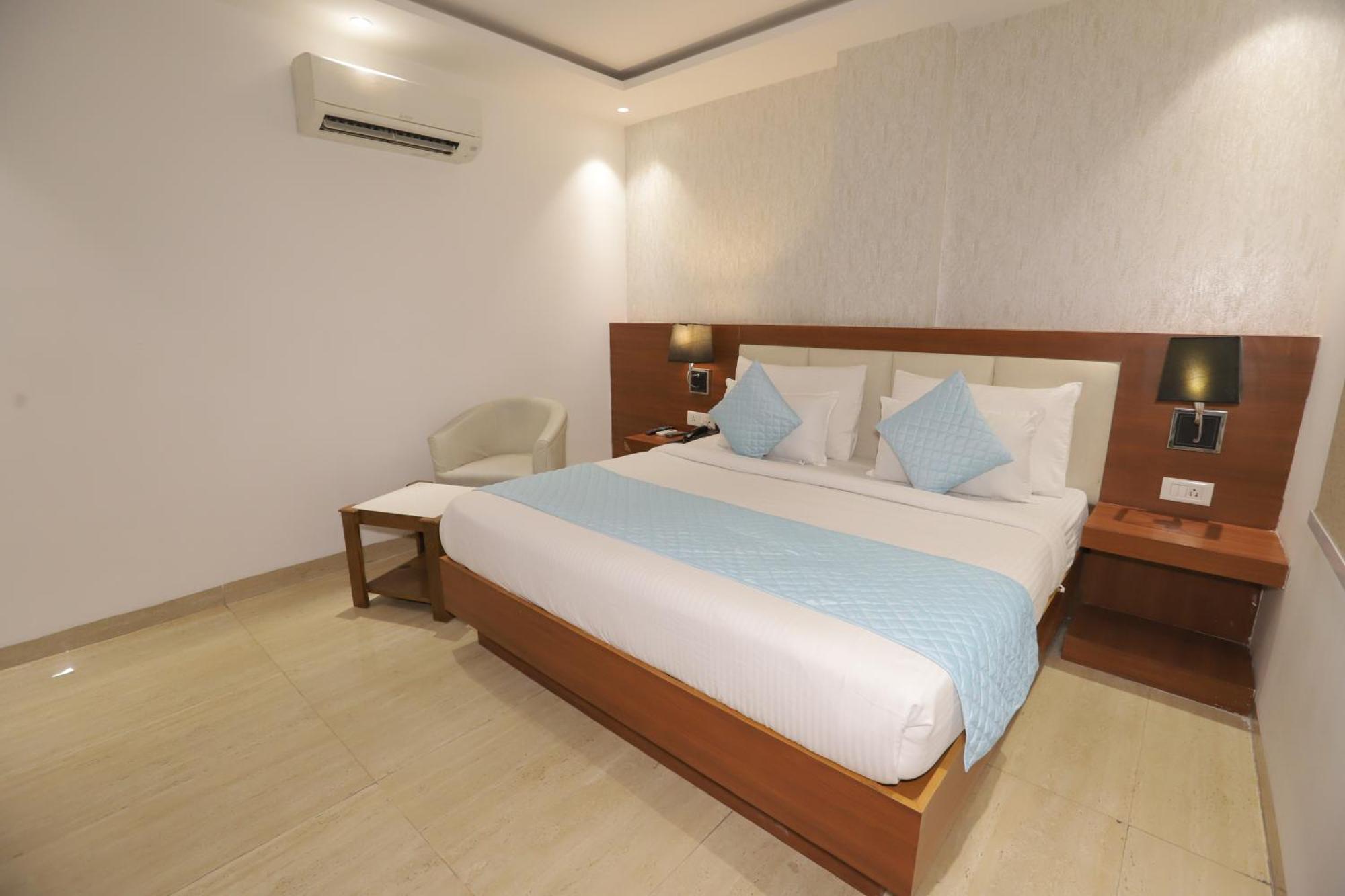 Nh Skye Suites New Delhi Eksteriør billede