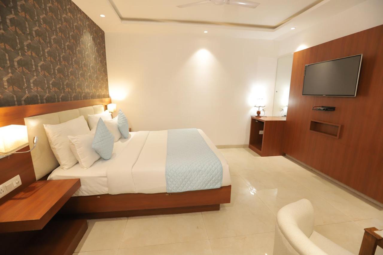 Nh Skye Suites New Delhi Eksteriør billede